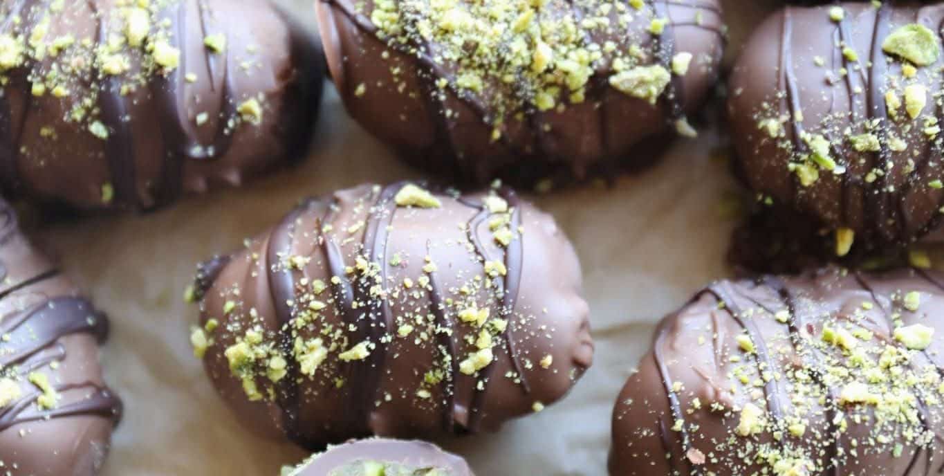 Påskeæg med pistacie, nougat og marcipan