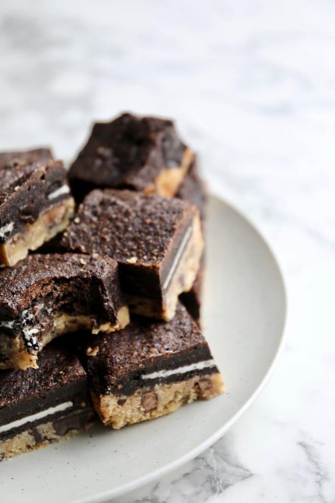 Slutty brownies