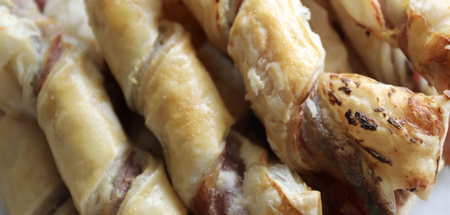 Asparges med bacon og butterdej