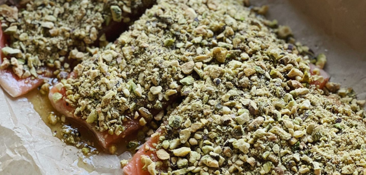 Bagt laks med pistacie