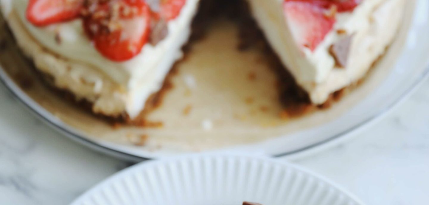 Bastognekage med marengs og mascarpone