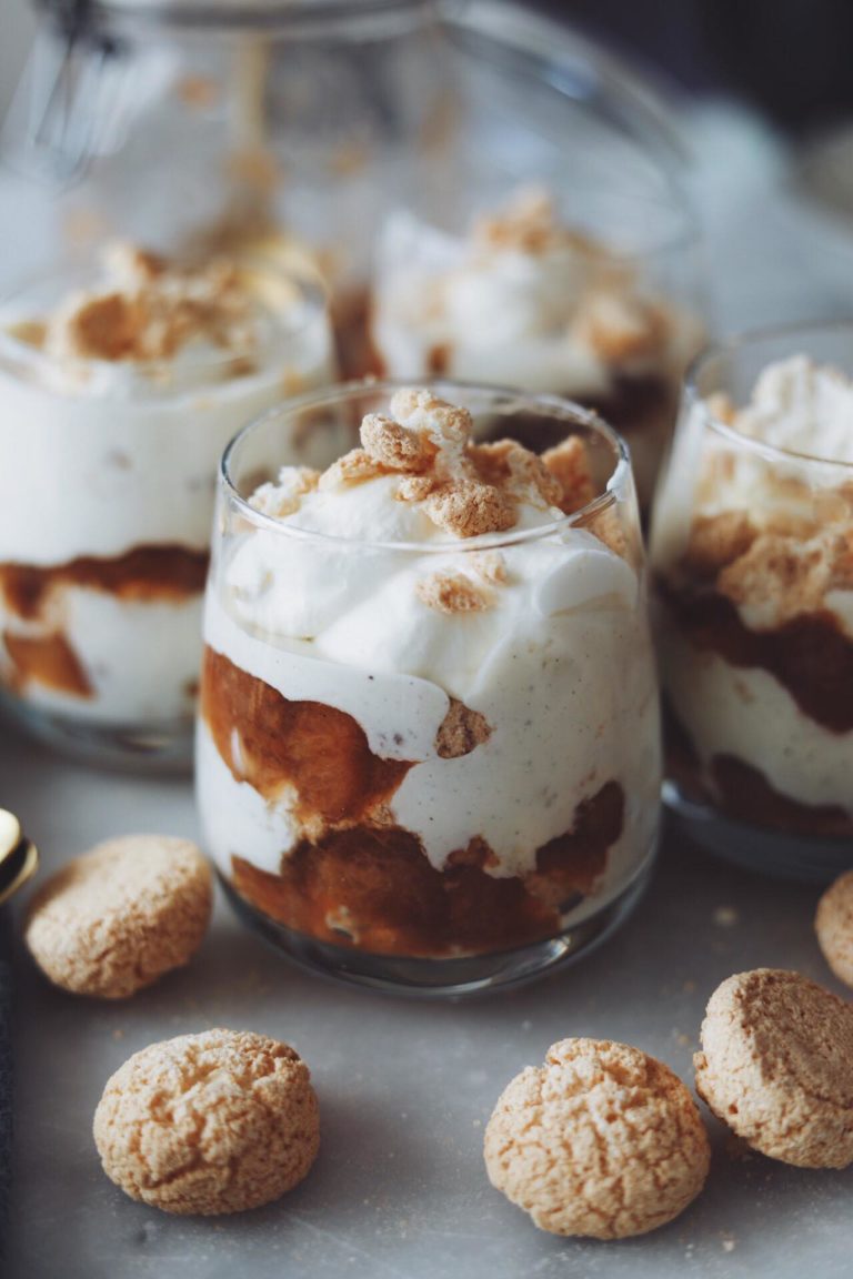 Hurtig Dessert Med æbler Og Makroner - Hurtig Dessert Med Revet æble