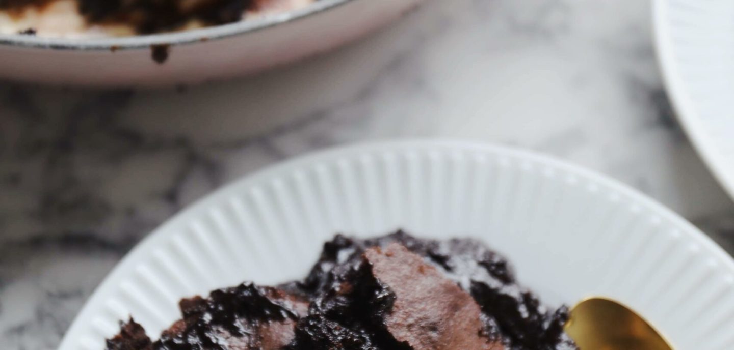 Brownie skillet pudding