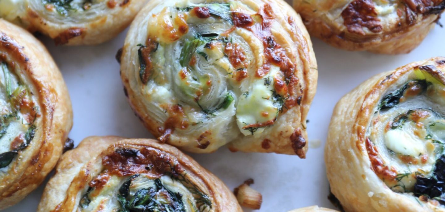 Butterdejssnegle med feta og spinat