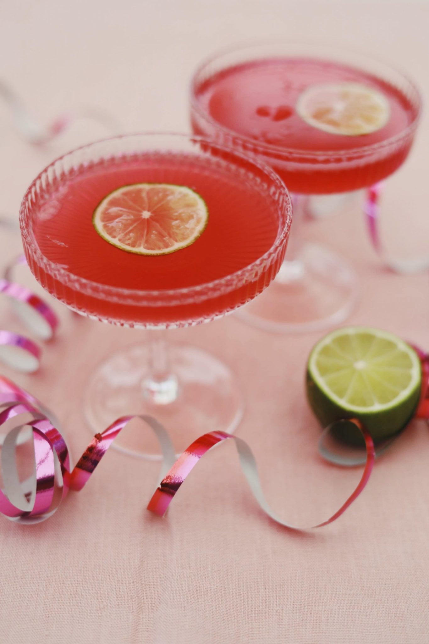 Cosmopolitan - Opskrift på frisk og syrlig cocktail med tranebær