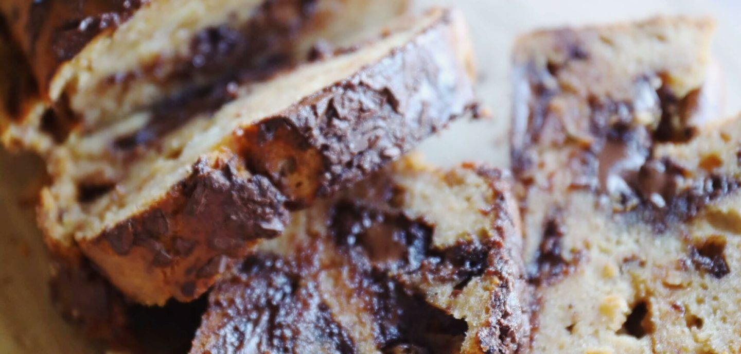 Glutenfrit bananbrød med peanutbutter