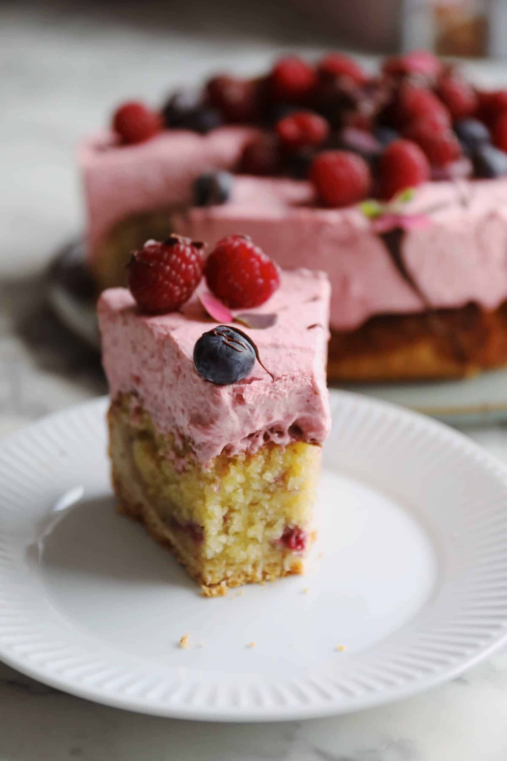 Hindb rkage Hindb rkage Med M rdejsbund Mazarin Og Hindb rmousse