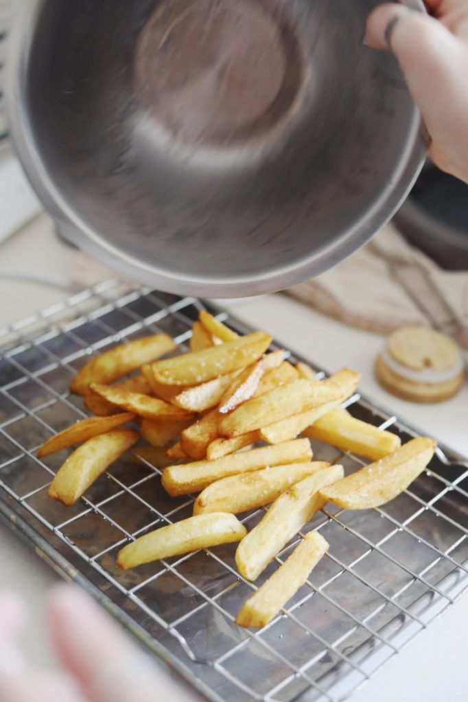 Hjemmelavet pommes frites (friture)