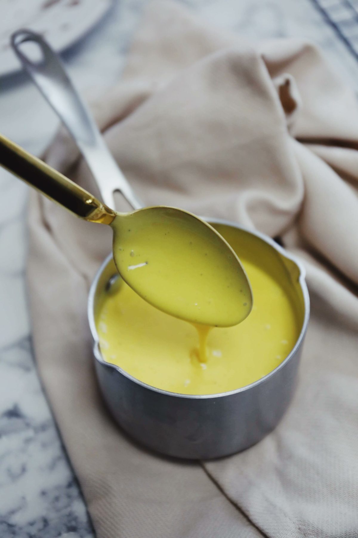 Hollandaise sauce (nem opskrift) Opskrift på nem hollandaise sauce