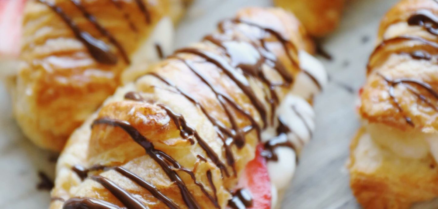 Jordbærtærte croissanter