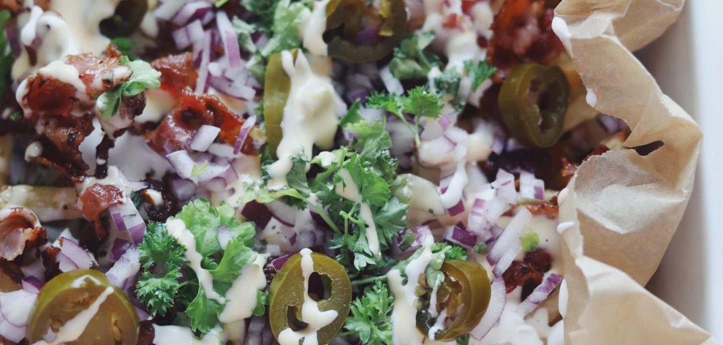 Loaded fries med ostesauce