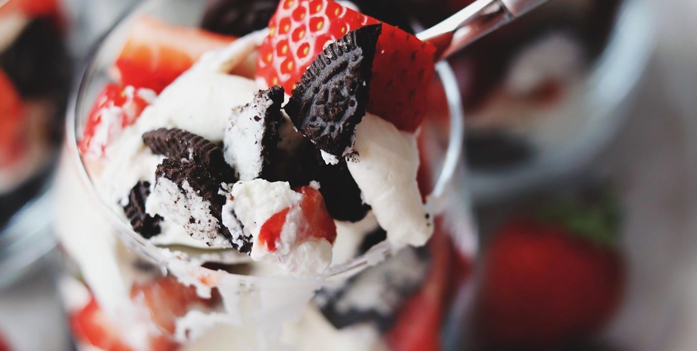 Oreo trifli med jordbær og creme