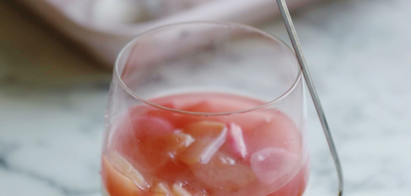 Panna cotta med rabarber