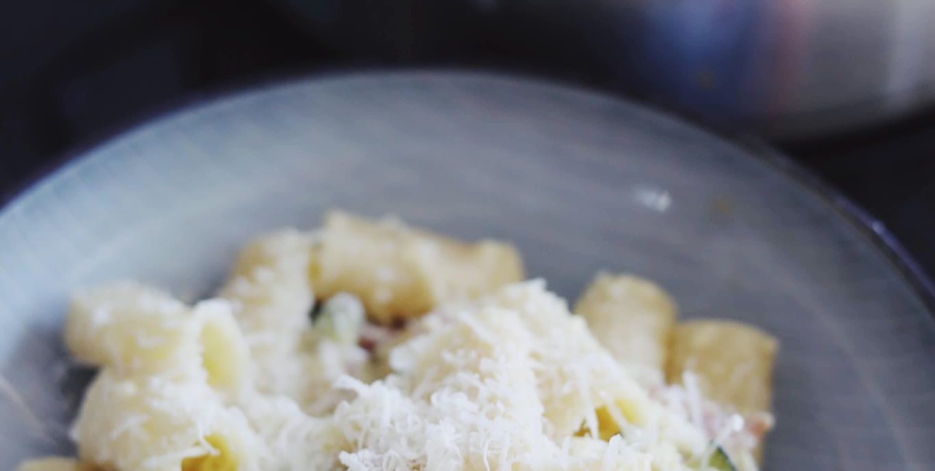 Pastaret med squash og bacon