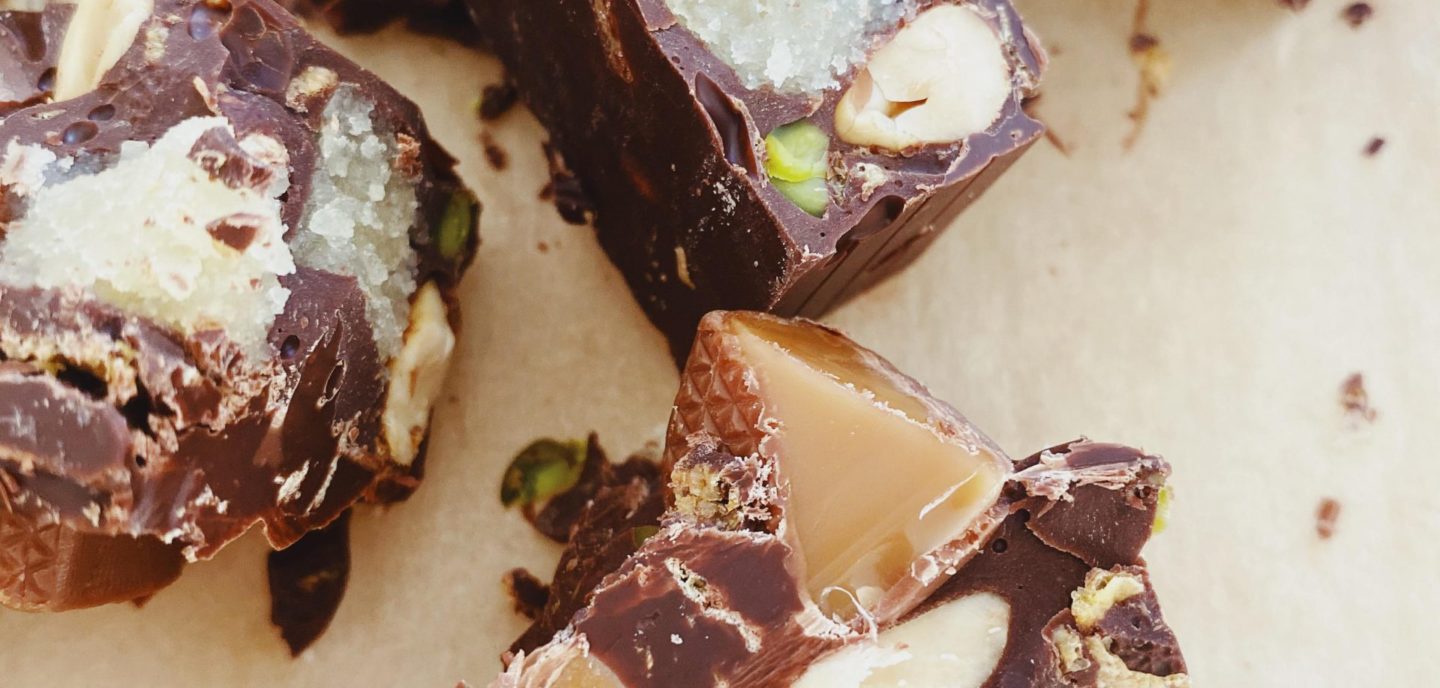 Rocky Road med chokolader og nødder