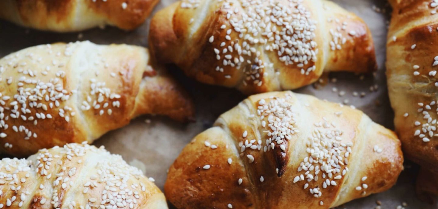 Skinkehorn med pikantost