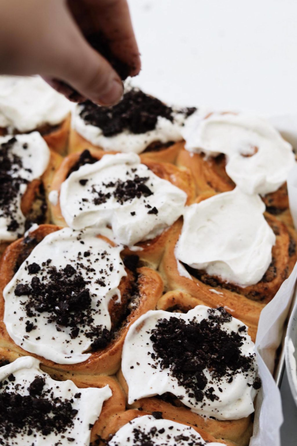 Opskrfift På Snaskede Snegle Med Oreo Og Vanilje Frosting