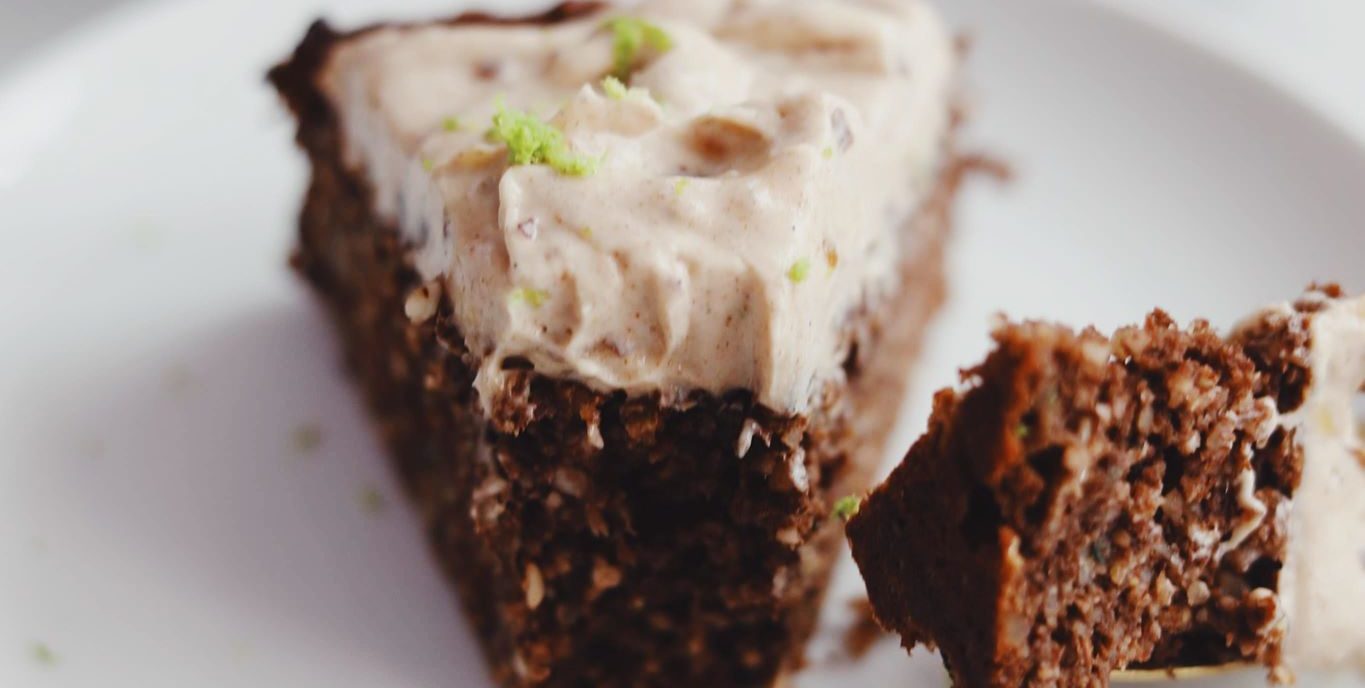 Sundere squashkage med kanel og kakao