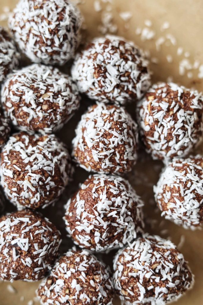 Svenske chokoladeboller (havregrynskulger) med karamel