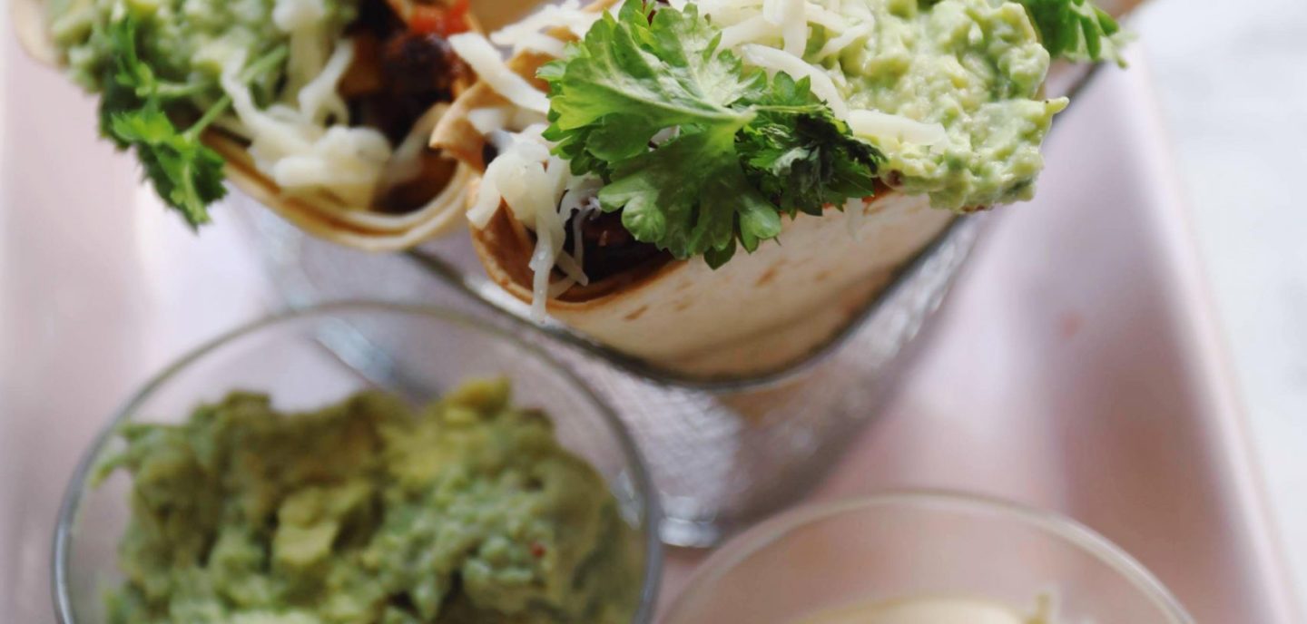 Tortilla kræmmerhuse med bønnefyld