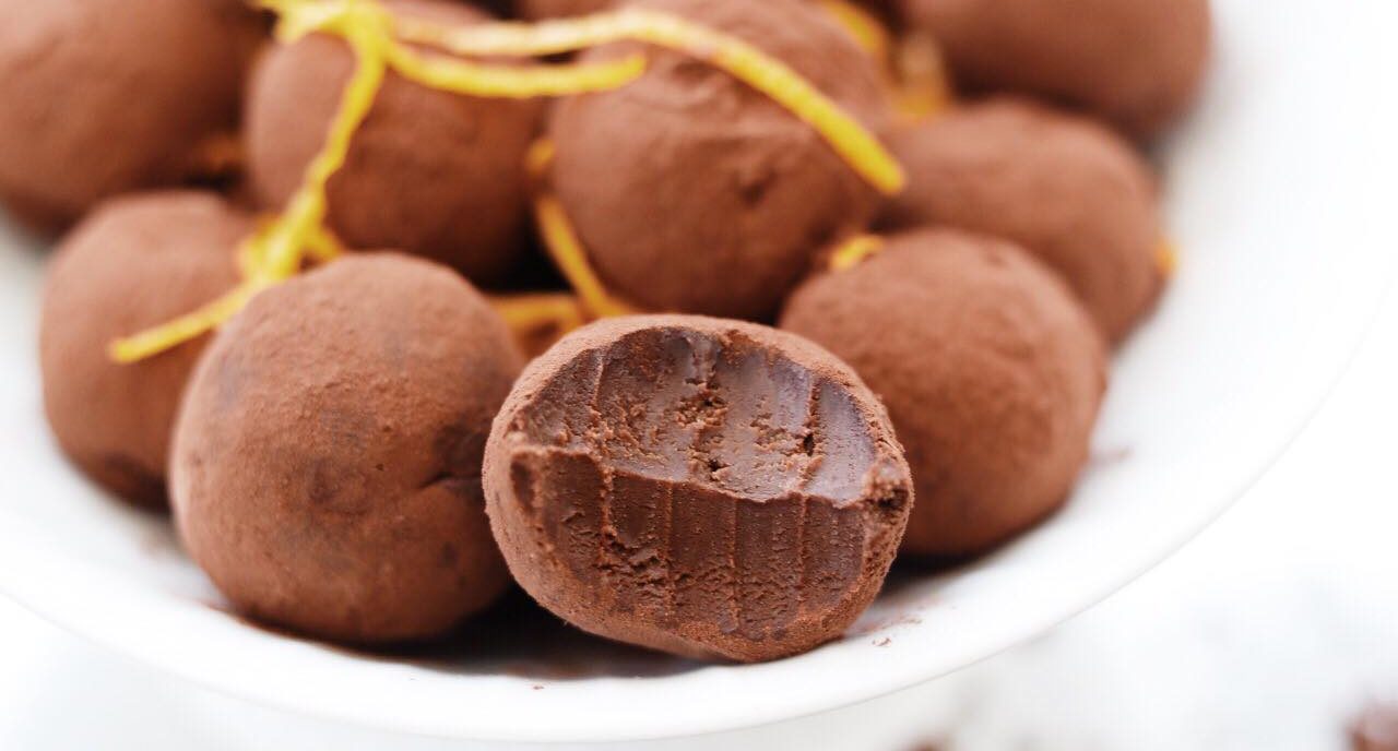 Trøfler med mørk chokolade og appelsin