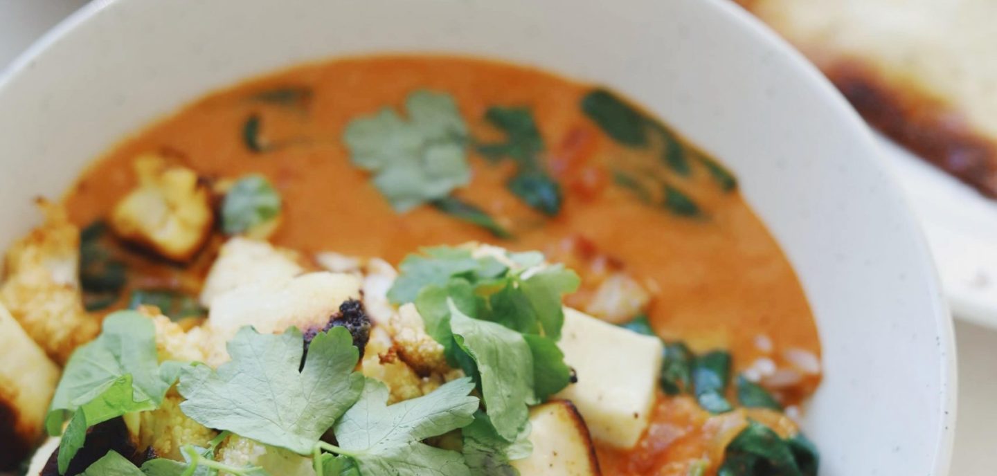 Vegetarisk gryderet med halloumi