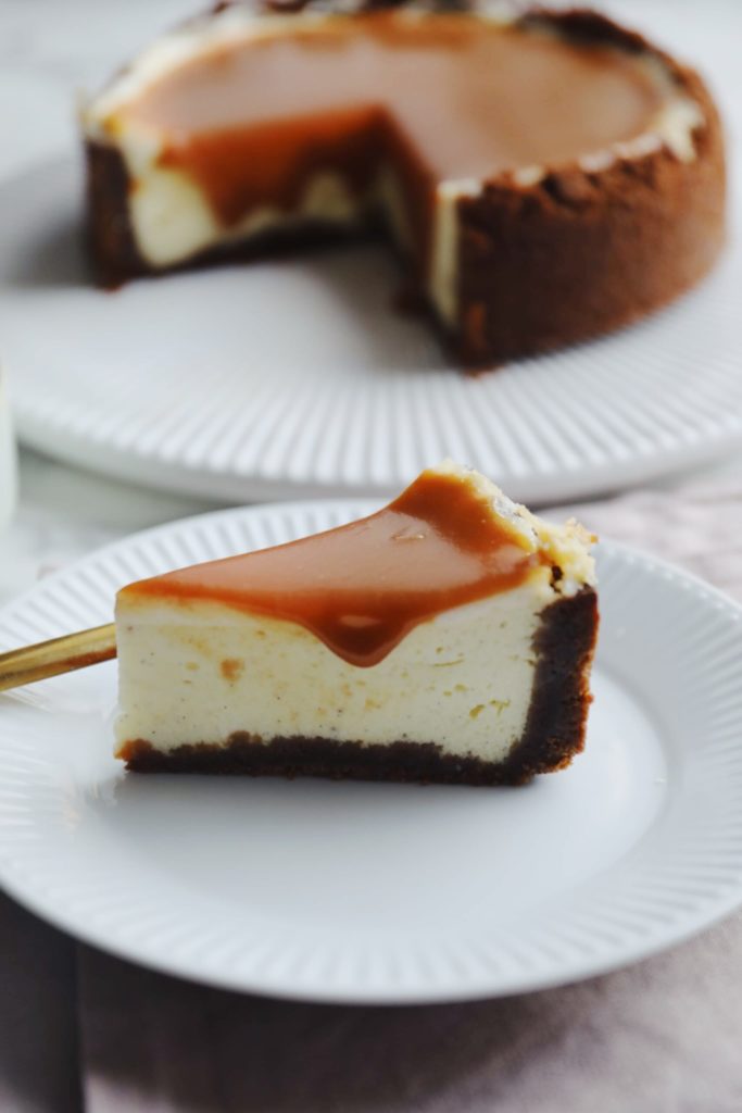 Bagt cheesecake med karamel