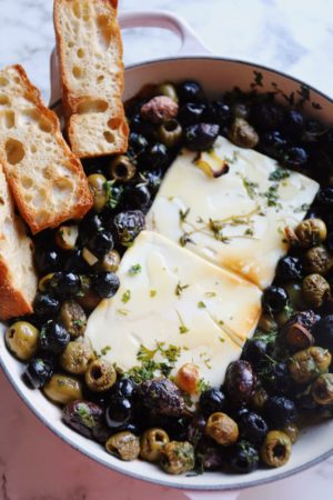 Bagt feta med marinerede oliven
