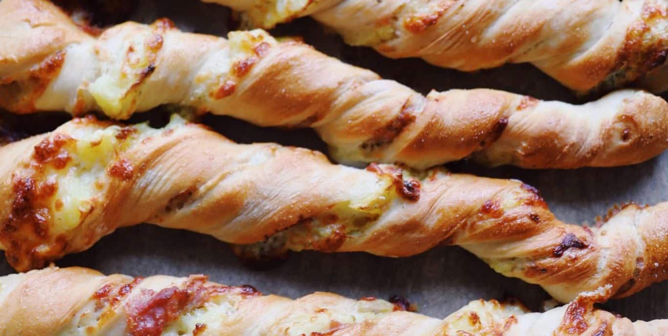 Snoede brødstænger med kartoffel