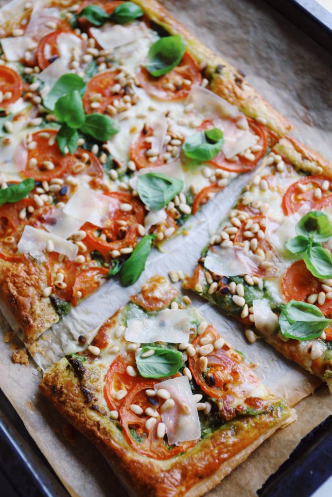 Puff pastry tart with tomato and mozzarella