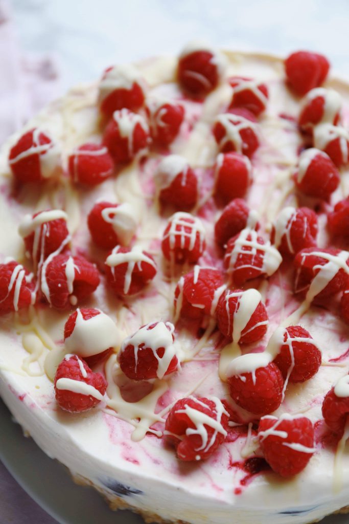 Cream puff icecream cake with lemon