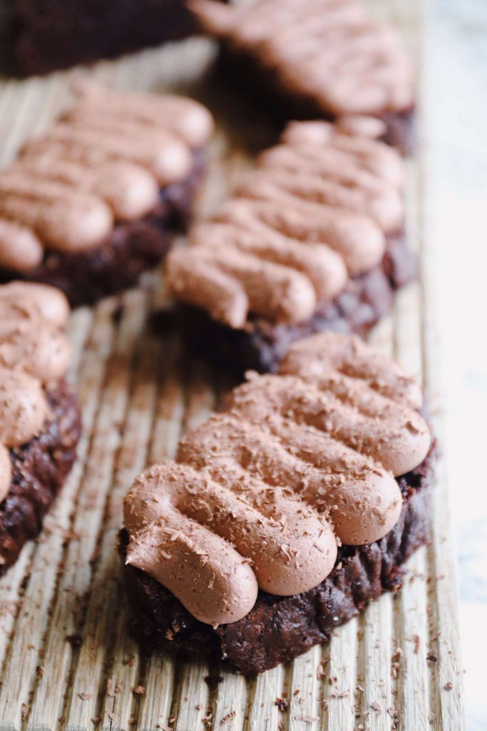 Chokoladekage med flødeostcreme