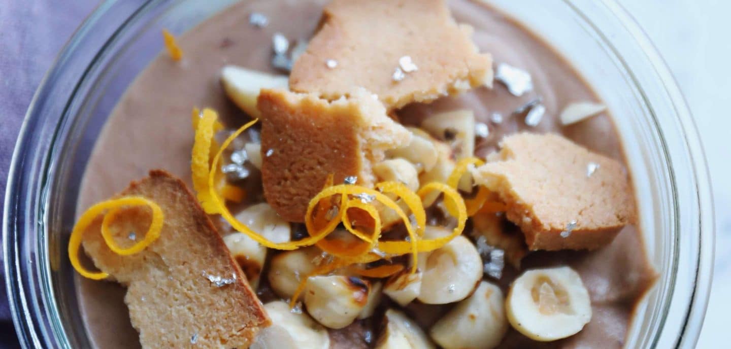 Nougatmousse med kirsebær