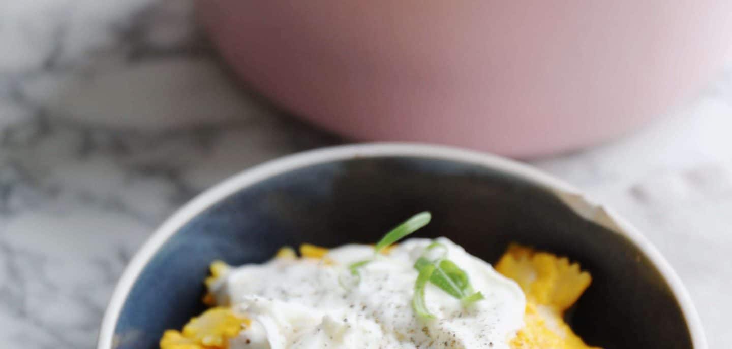 Pasta med bagt gulerodssauce