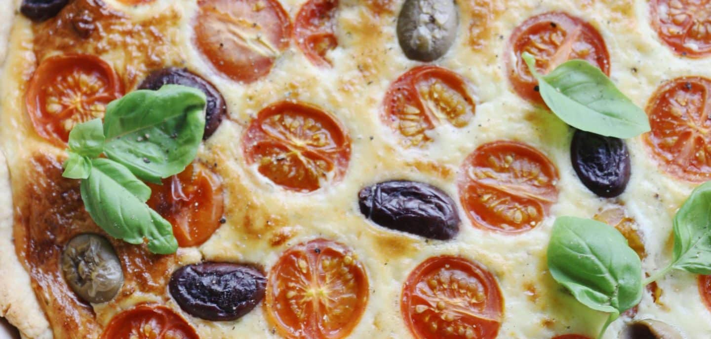 Tomattærte med oliven