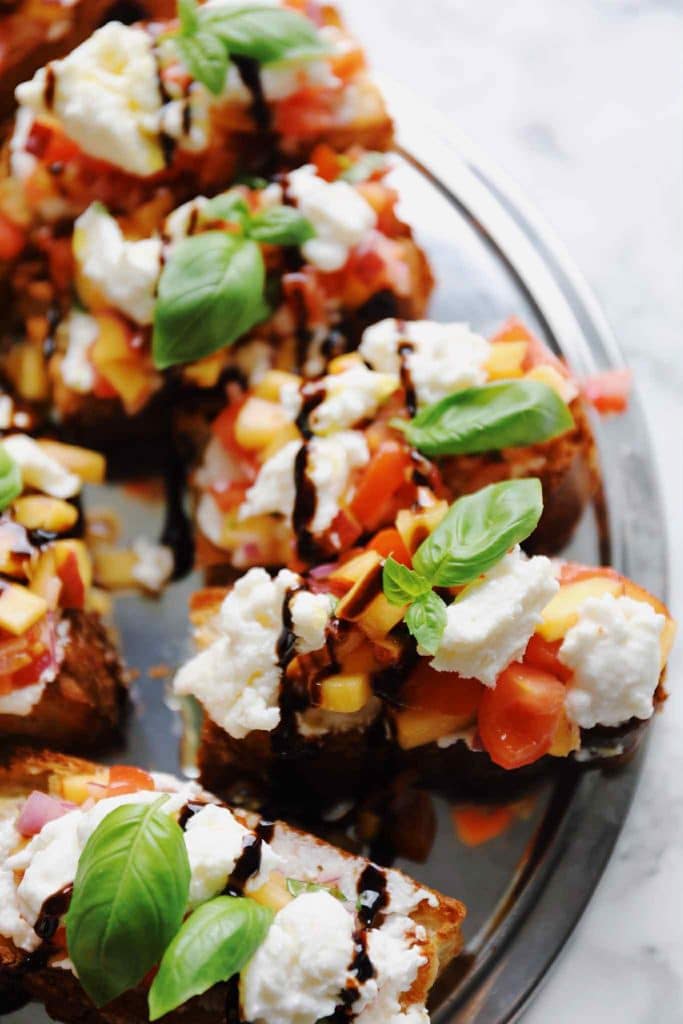 Bruschetta med fersken