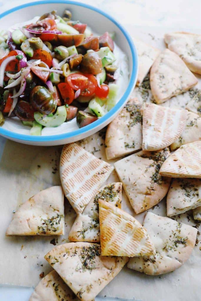 Græsk salat på fetadip
