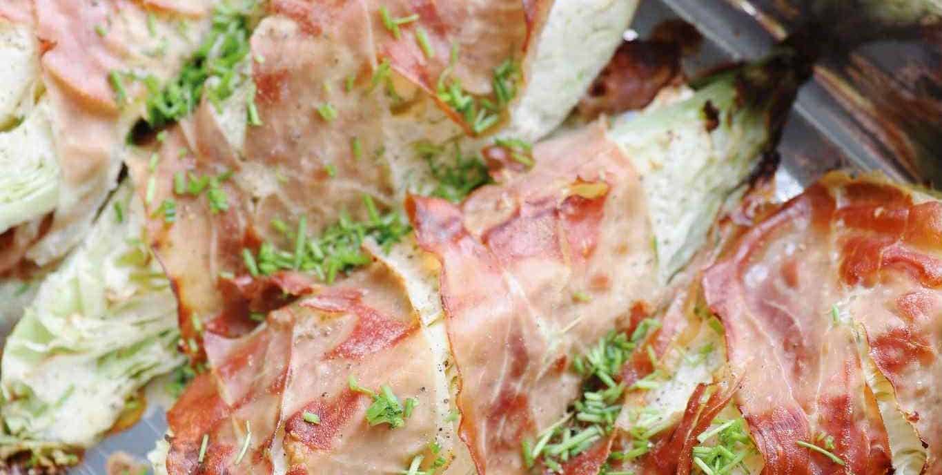 Bagt spidskål med parmaskinke