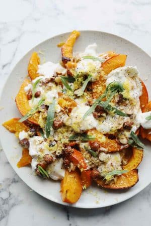 Bagt græskar med burrata