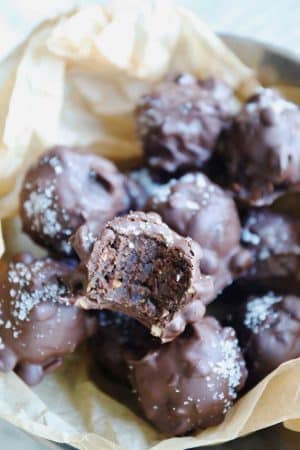 Brownie dadelkugler