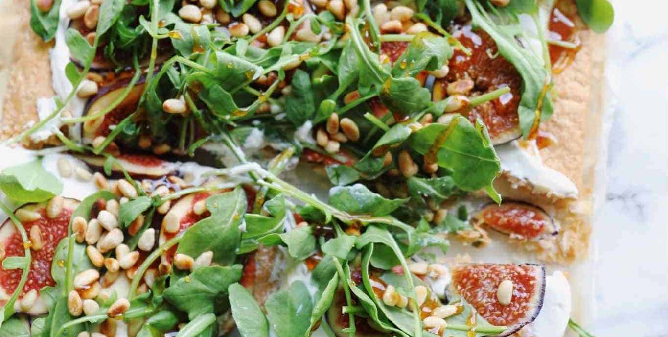 Butterdejstærte med ricotta og figner