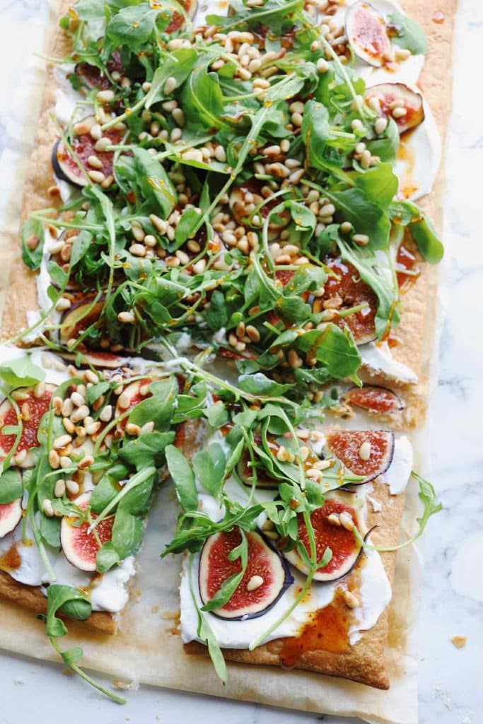 Butterdejstærte med ricotta og figner