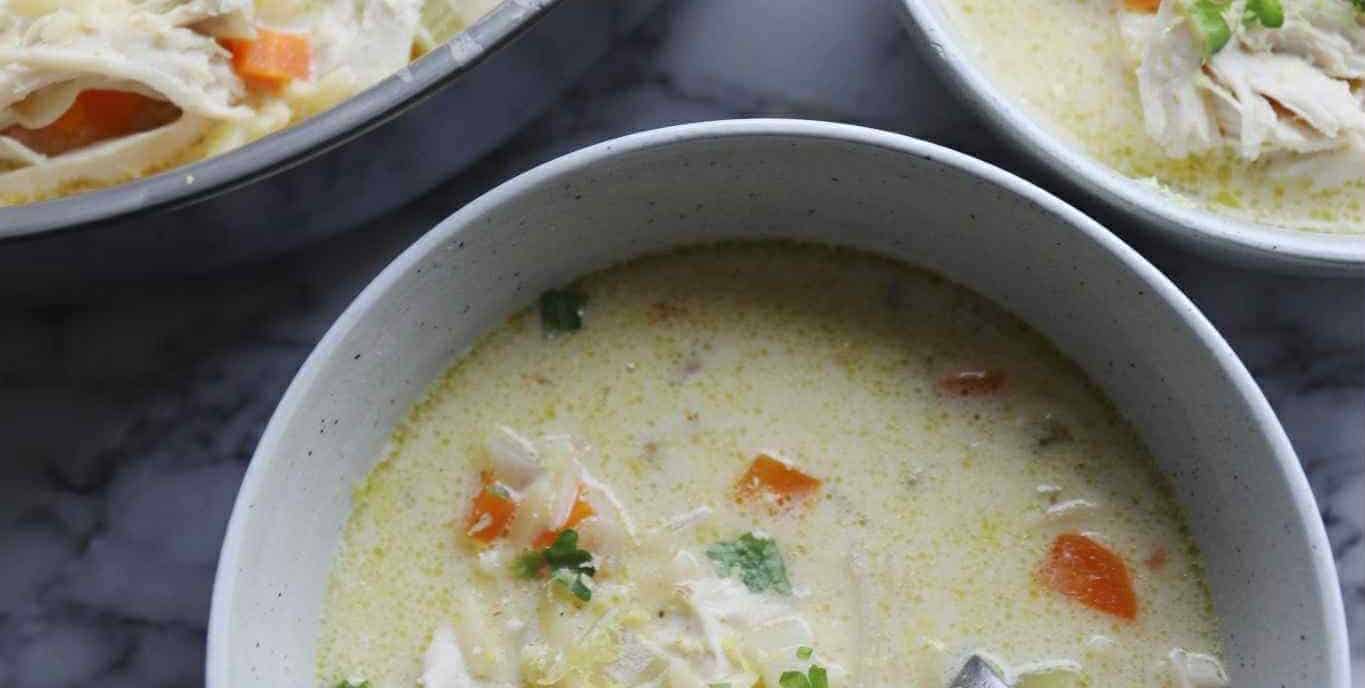 Cremet kyllingesuppe