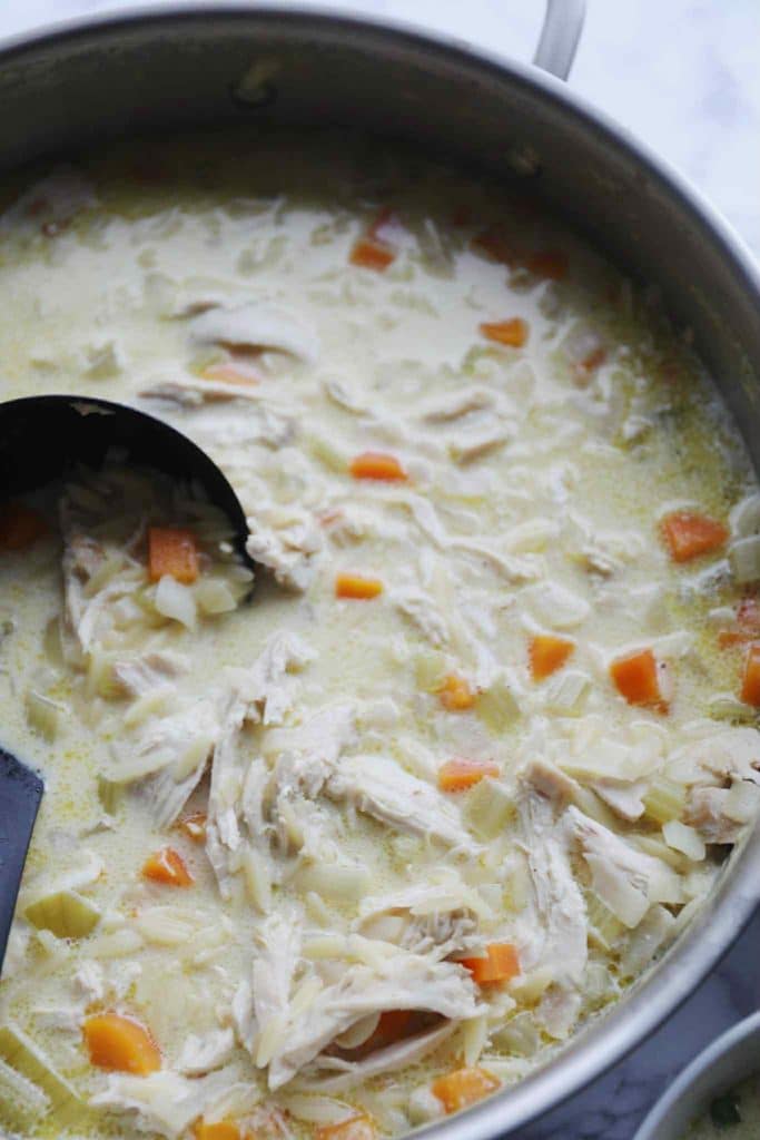 Cremet kyllingesuppe