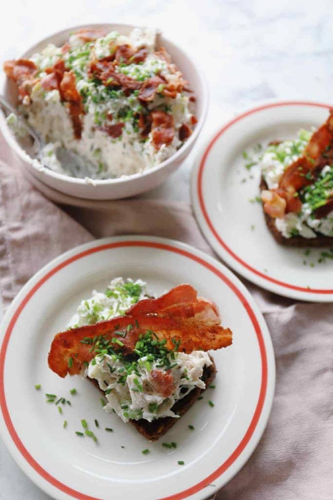 Hønsesalat med hytteost