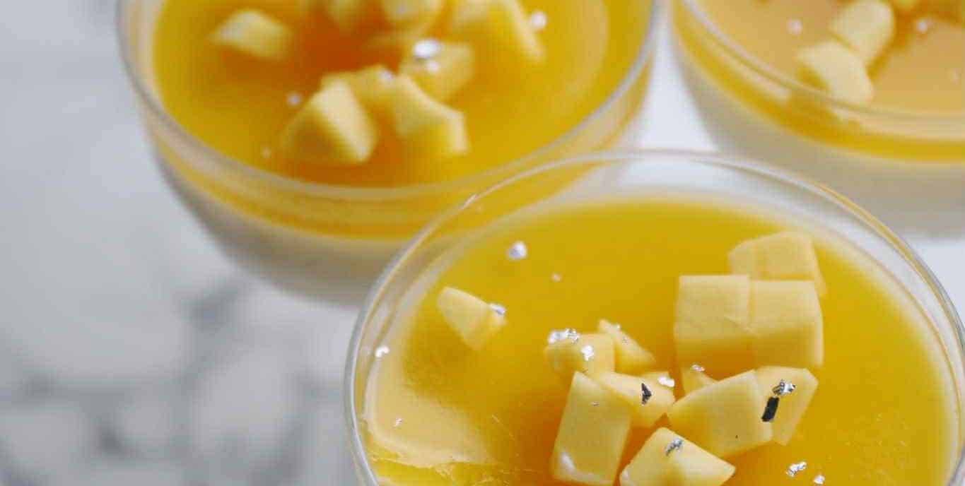 Panna cotta med passionsfrugt