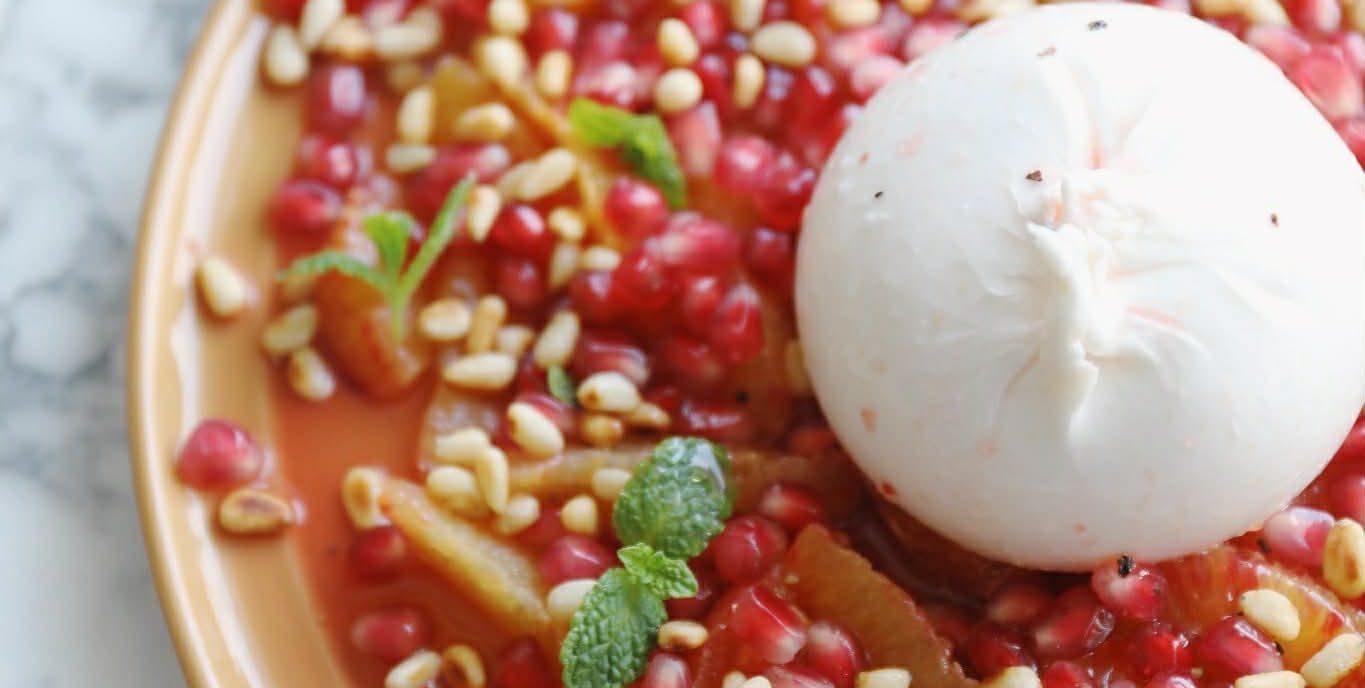 Blodappelsinsalat med burrata