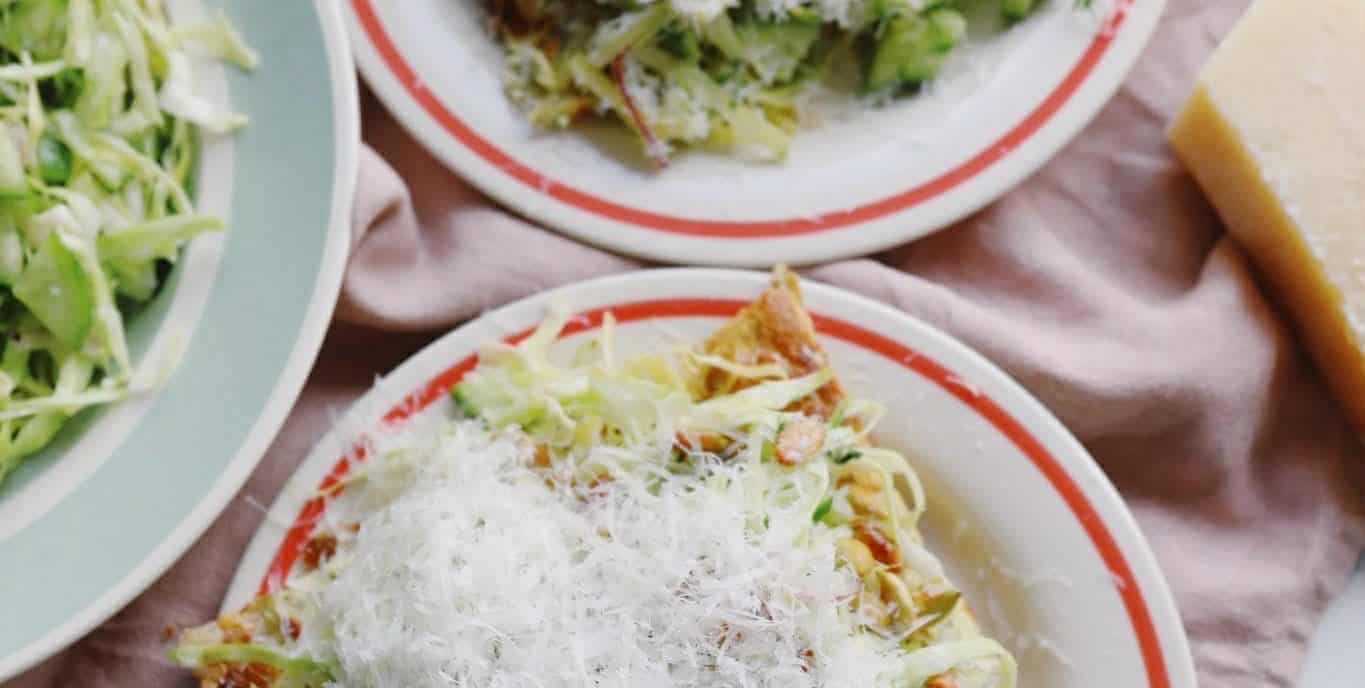 Butterdej med urter og spidskål