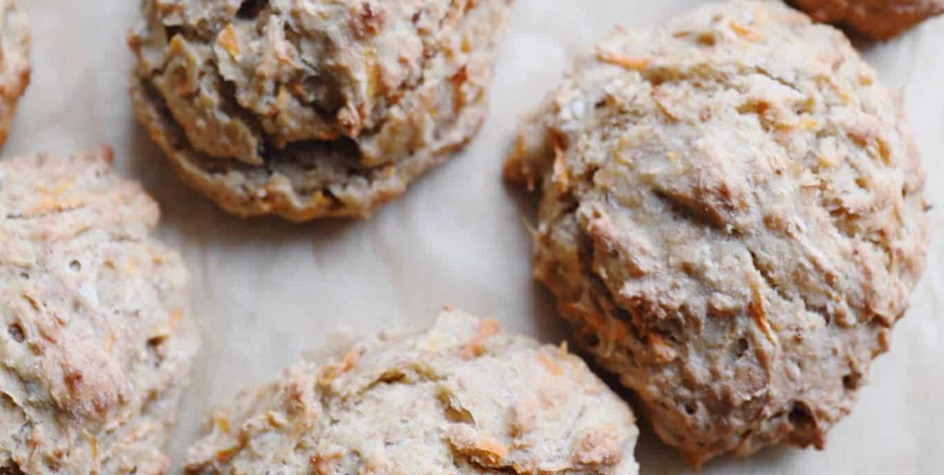 Grovboller med gulerod