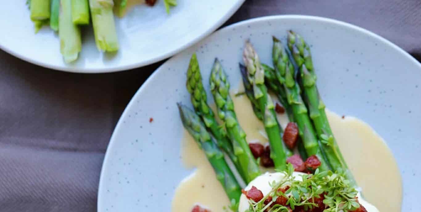 Asparges med hollandaise
